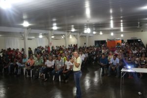 Cerca de 500 pessoas compareceram a reunião com deputada Josi