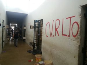 Pichação de facção criminosa