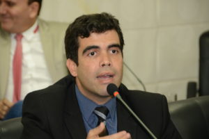 Ricardo Ayres (PSB)
