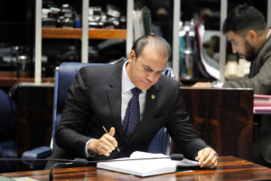 Senador Ataídes Oliveira