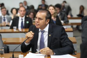 Senador Ataídes Oliveira (PSDB/TO)