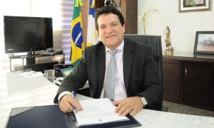 Governador em exercício, Osires Damaso