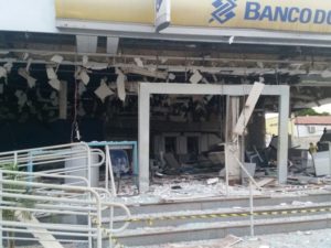 agencia foi destruida por bandidos durante assalto