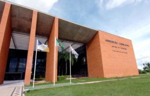 Comissionados podem chegar a 85% do quadro de servidores