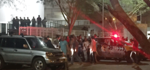 confusão na católica entre militantes politicos