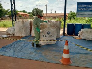 Recolhimento de embalagens de agrotóxicos