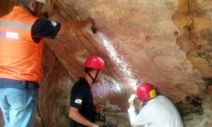 Vistoria na gruta de Santa Maria