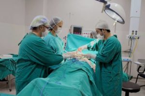 Cirurgias vão garantir reconstrução de mama a mulheres vítimas do cancer