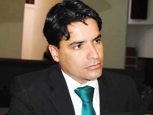 Parlamentar alerta população sobre prazos para recadastramento biométrico