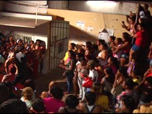 familiares dos presos