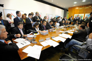 Foto: Douglas Gomes (reunião no Colégio de Líderes)