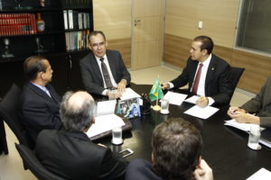 Senador Ataídes em reunião com Ministros da Integração Nacional e das Cidades.