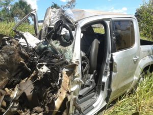 motorista da camionete morreu no local, foto: reprodução tv anahnguera