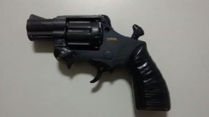 Arma de brinquedo utilizada por dupla de menores em Araguaína