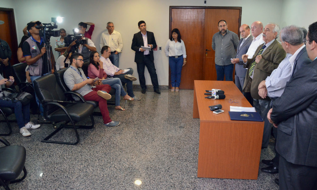 Governo do Estado anuncia pagamento da folha de dezembro para o dia 12