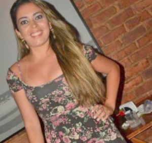 Késia Freitas foi morta com uma facada no pescoço