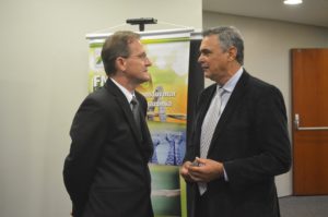 Paulo Carneiro participa de encontro com presidente do BASA 