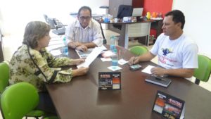 Sindicatos elaborando o ofício encaminhado ao Marcelo Miranda.