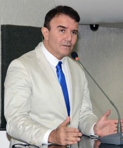 Eduardo Siqueira Campos (PTB)