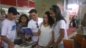 Alunos do Pronatec de Miracema visitam Salão do livro em  Palmas