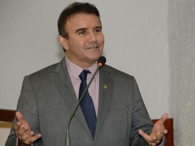 Eduardo Siqueira parabeniza Prefeitura e Judiciário por mutirão, mas lamenta ausência do Governo