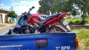Moto utilizada por dupla de menores infratores em Araguaí na.