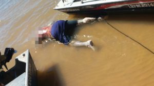 corpo encontrado boiando no rio araguaia