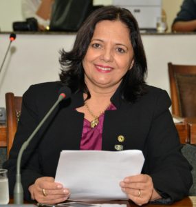 Deputada Valderez