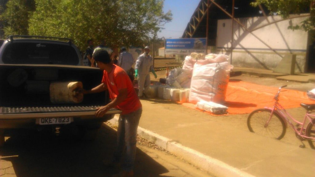 Produtores rurais de Itacajá devolvem 728 embalagens de agrotóxicos vazias