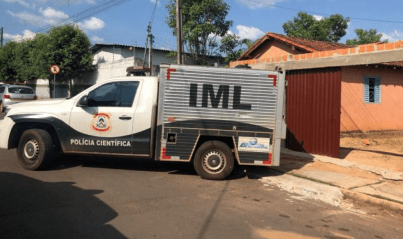 Corpo de idoso é encontrado dentro de casa, polícia localiza objetos da vítima com suspeito em Araguaína