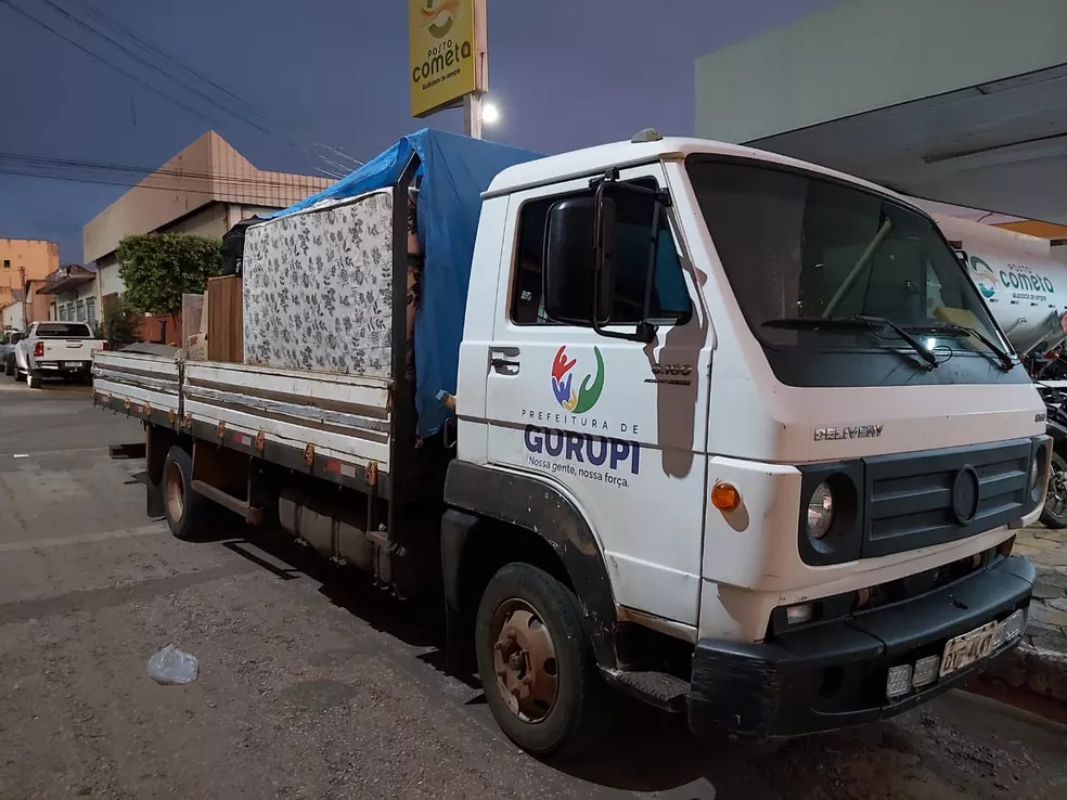 Secretário municipal é preso por usar caminhão da prefeitura para fazer mudança