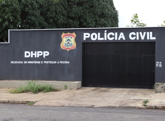 Homem considerado ‘muito perigoso’ é indiciado por tentar matar soldador com várias facadas; ‘sem qualquer motivo’, diz pai da vítima