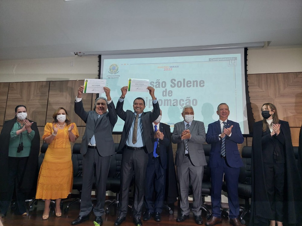 Governador Wanderlei Barbosa e o vice Laurez Moreira são diplomados — Foto: Arthur Girão/g1 Tocantins