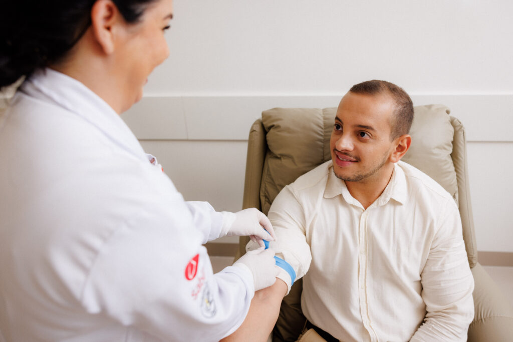 Endocrinologista explica a importância dos exames laboratoriais na prevenção e diagnóstico de doenças