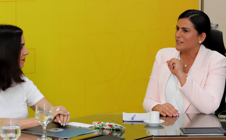 Recebida pela segunda-dama do Brasil, Lu Alckmin, primeira-dama Karynne Sotero conhece projeto que deve ser implementado no Tocantins