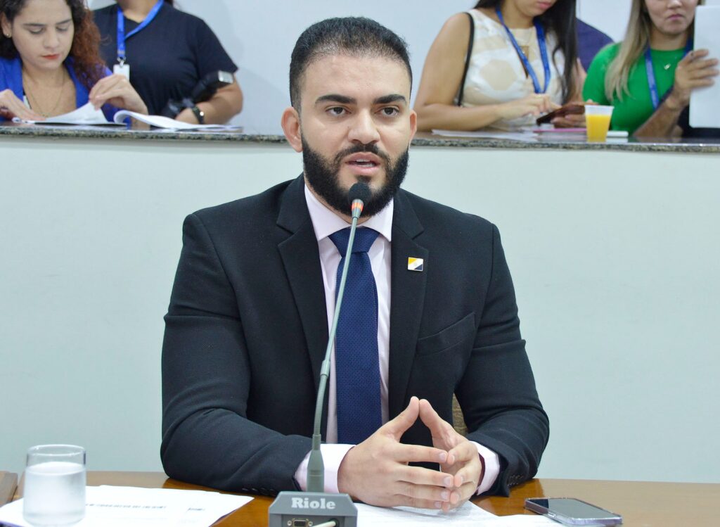 Léo Barbosa solicita a duplicação da rodovia que dá acesso ao Parque da Agrotins