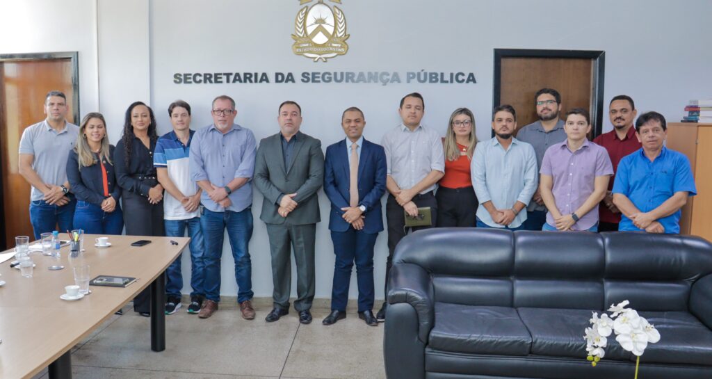 Deputado Moisemar reúne-se com Secretário da Segurança Pública para tratar de demandas da Polícia Civil