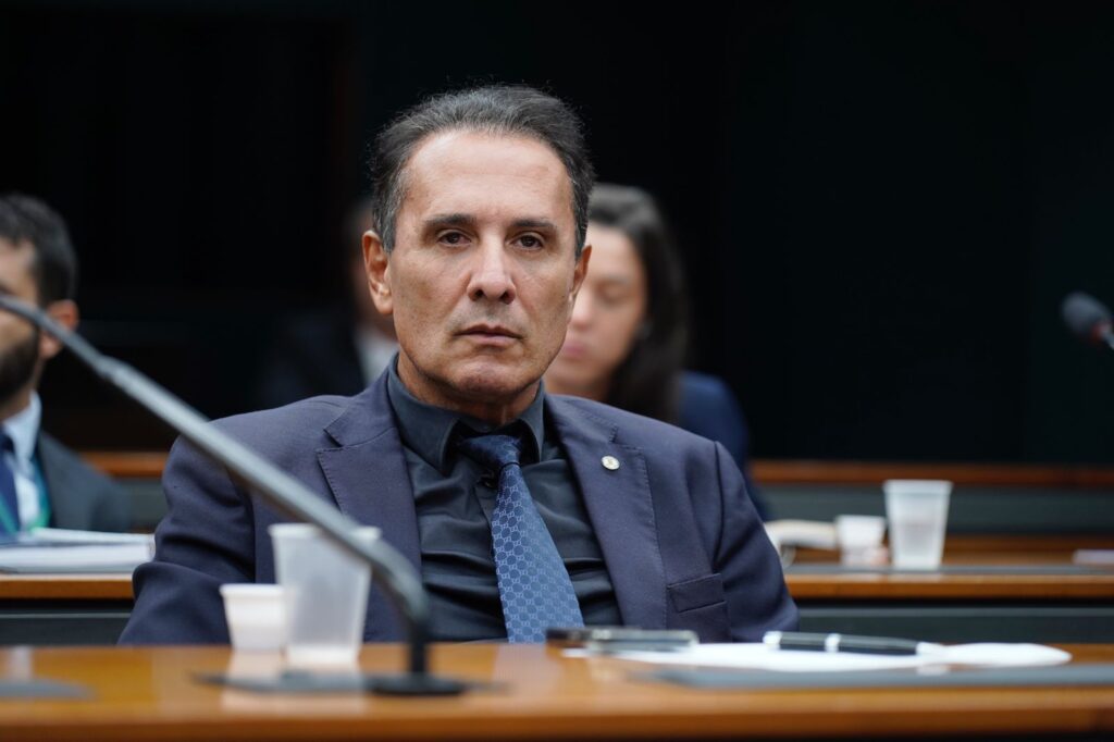 Carlos Gaguim apresenta mais um projeto de lei e avança com pautas importantes no Congresso