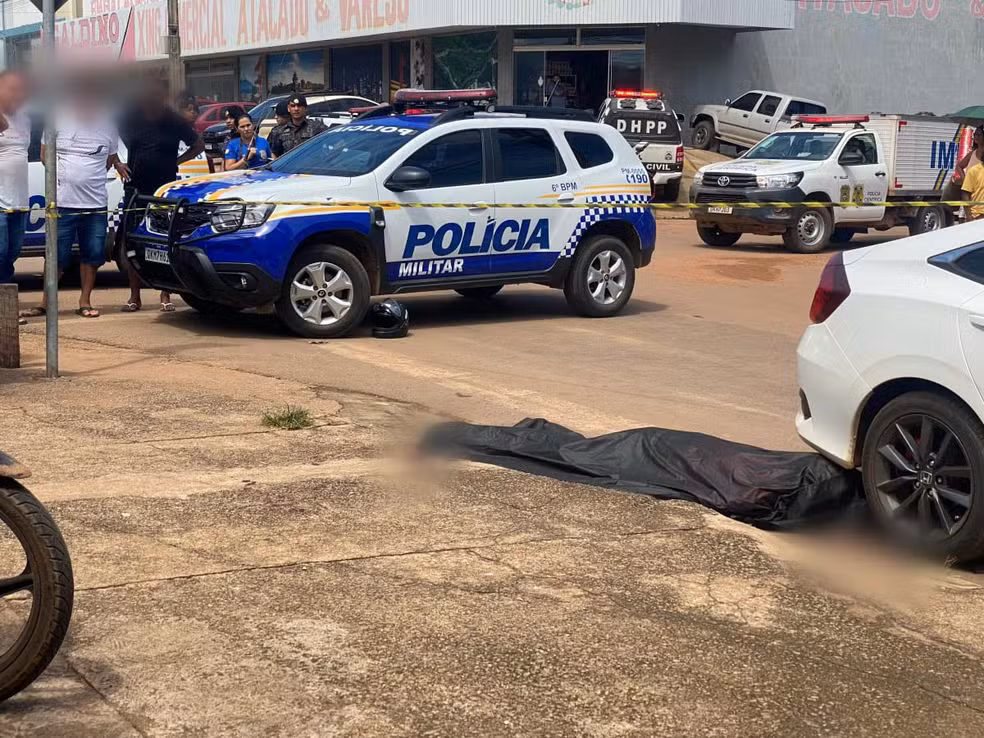 Motociclista é morto a tiros enquanto estacionava próximo ao camelódromo de Taquaralto