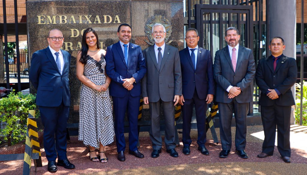 Governador leva o Tocantins a encontro internacional com 48 países no Paraguai