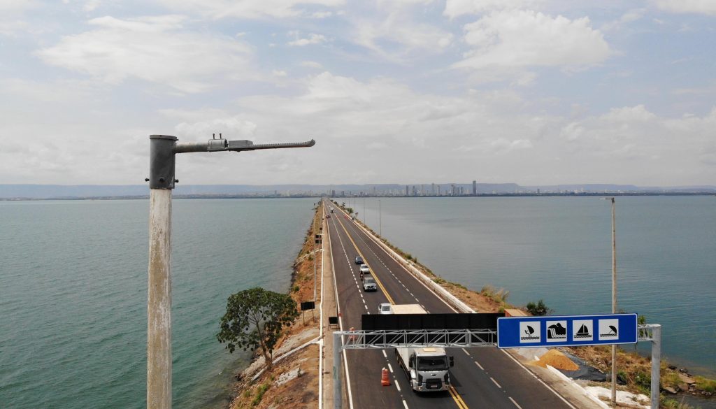 Ponte Governador José Wilson Siqueira Campo terá novo sistema de iluminação com energia solar